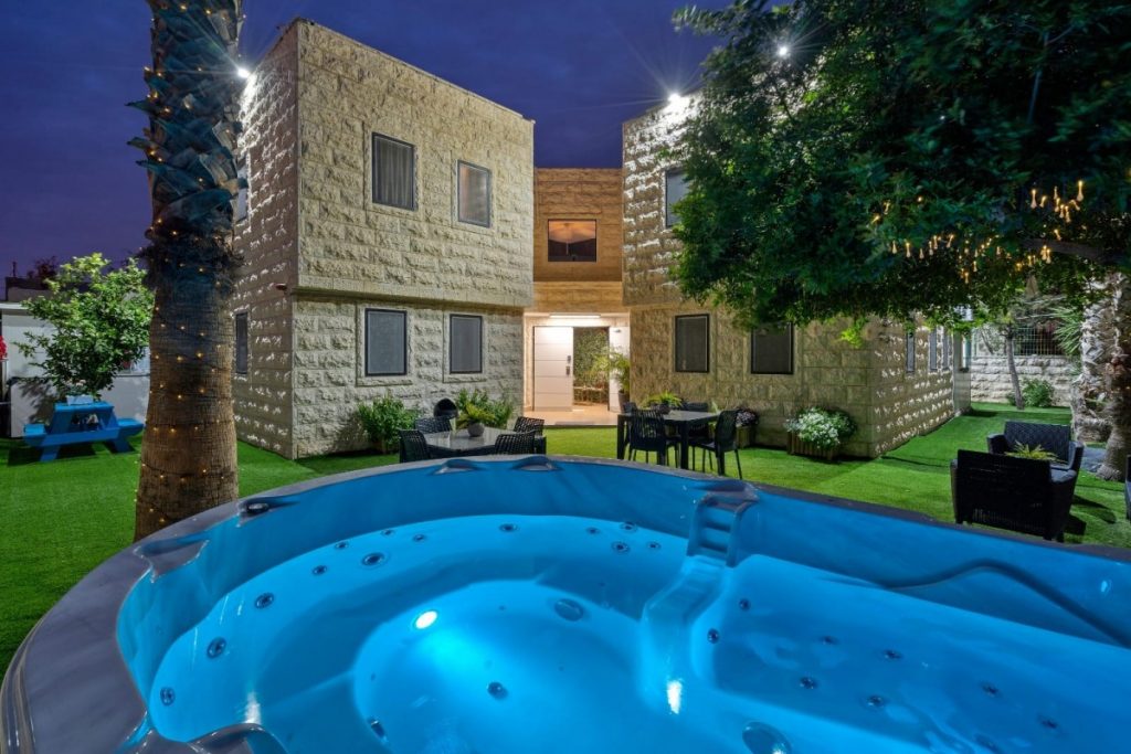 Finca Boutique Hotels Be'er Sheva and helios the recommended hotel for bookings - BOOKING or AIRBNB in Beer Sheva A hotel in the Negev suitable for families, a business hotel in negev israel